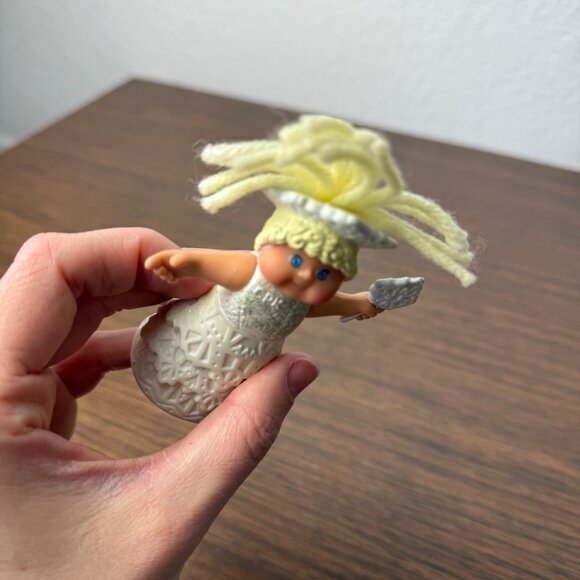 Cabbage Patch Doll Vintage Mini Figure Snow Queen Angel Bride 3.5" Tall 1994 - Picture 3 of 7